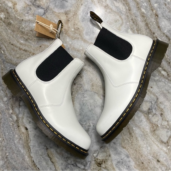 New Dr.Martens 2976 YELLOW STITCH SMOOTH LEATHER CHELSEA BOOTS M10 L11 in White - Picture 9 of 12
